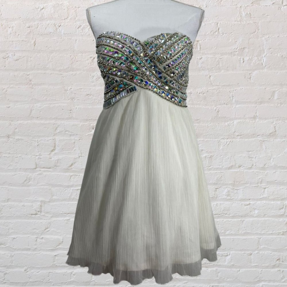 Brand New Strapless White As U Wish Dress